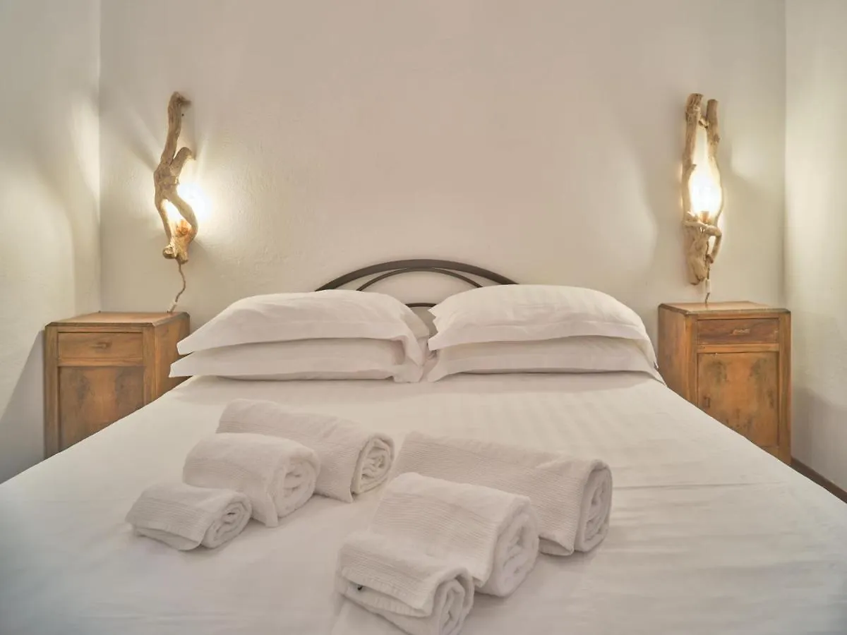 Medusa Apartment - Via San Pietro Finale Ligure 0*,  Italy